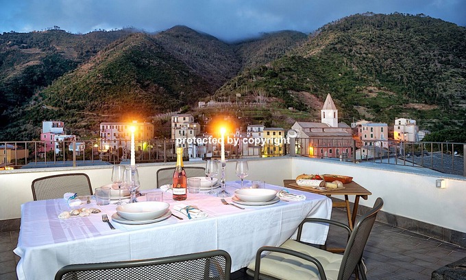 Corniglia Apartment | Luxury Penthouse Sea View