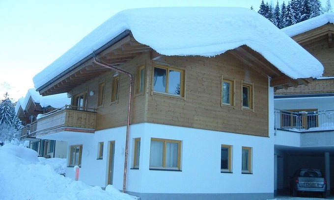 Hinterglemm Ski Chalet | Luxury private chalet in Saalbach-Hinterglemm Ideal for family groups and groups
