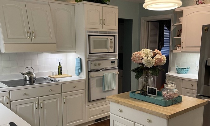 South Williamson House | Luxury Rental For Professionals and Families