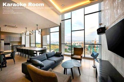 Kampung Pasir Apartment | Luxury Resort Suite Kuala Lumpur@5mins to Mid Valley, Sunway