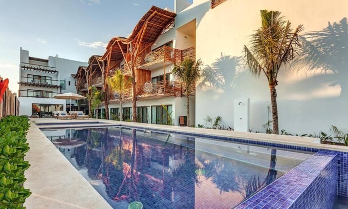 Isla Holbox Hotel | Luxury Retreat in Holbox Paradise! Direct Pool Access, Walk to Beach!