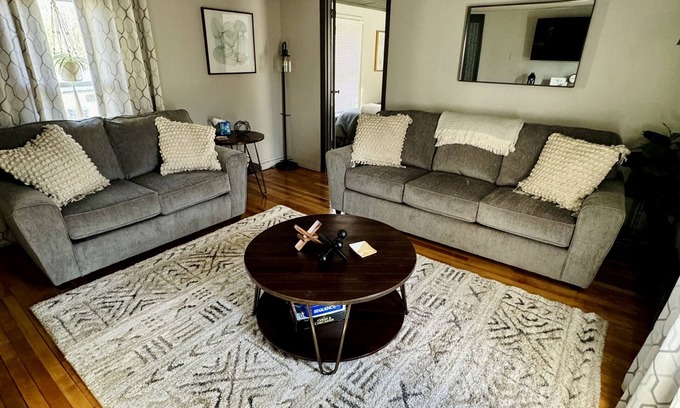 Potsdam House | Luxury Retreat! Large 3 bedroom upstairs townhouse!Suny Potsdam in the backyard!
