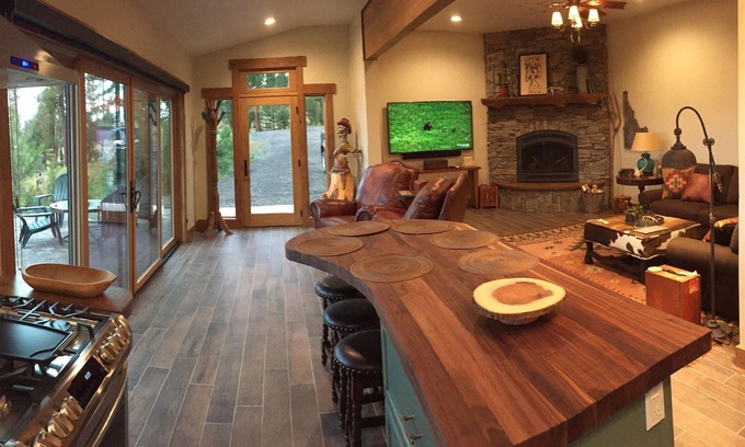 New Meadows House | Luxury Retreat on 13 Secluded Acres With Spa Just Outside McCall