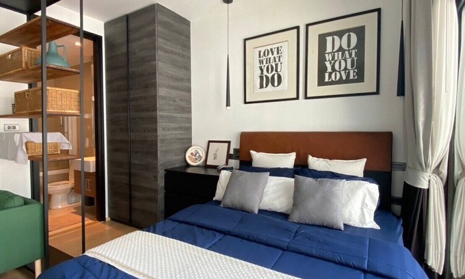 Bangkok Central Business District Condo | Luxury Studio - 180m Phrom Phong BTS and Emporium