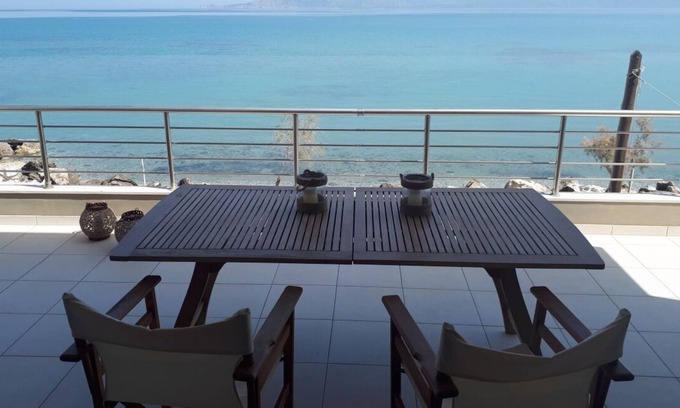 Kato Assos House | Luxury sea front house