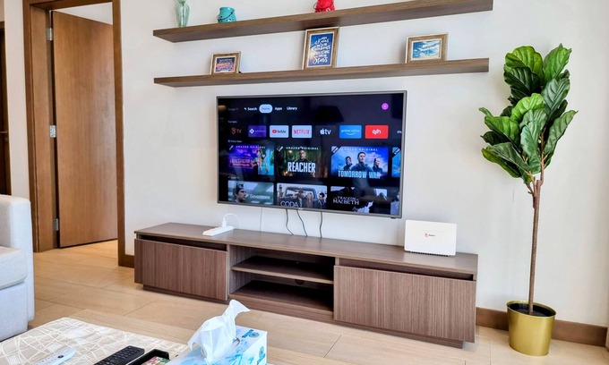 Manama Condo | Luxury Seef Apt Directly Opposite the City Centre Mall