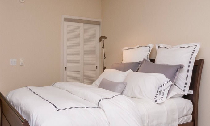 Downtown San Francisco Condo | Luxury Sheets on a Heavenly Bed? Yes please!