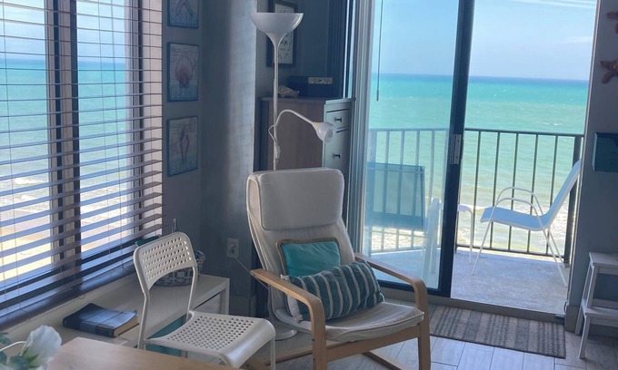 Myrtle Beach Apartment | Luxury Sleep on the Beach.Newly renovated Treasure Chest condo