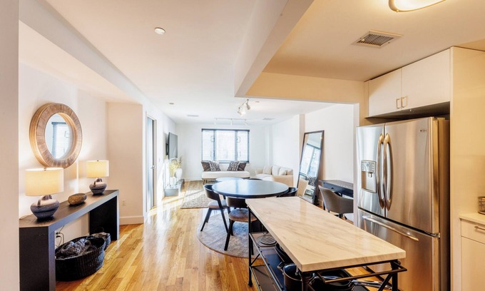 Chinatown Apartment | Luxury Spacious 1bedroom in central East Village/Union Square