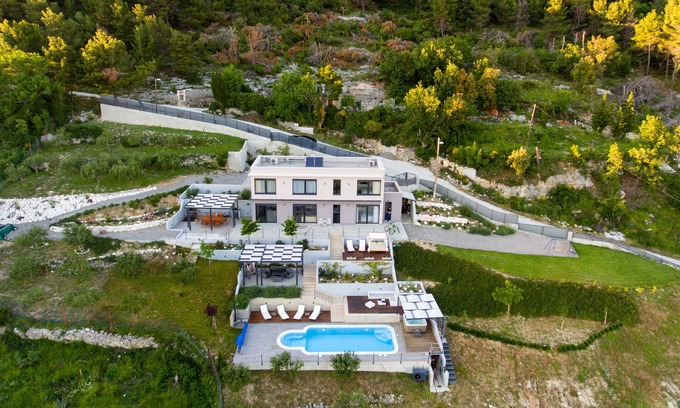 Kastel Stari Villa | Luxury spacious private villa on Kozjak hill overlooking dalmatian archipelago