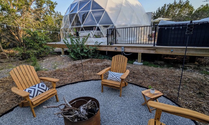 Oatmeal RV Rental | LUXURY STARGAZING GEODOME EXPERIENCE!
