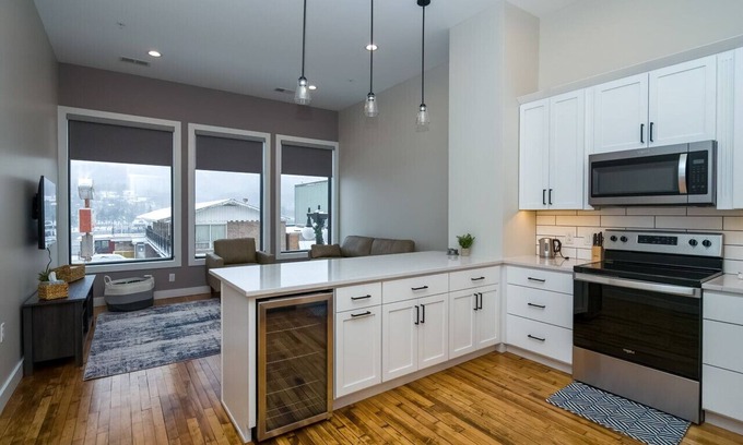 Houghton Apartment | Luxury Stay DT Houghton 2 Bed, 1 Bath Suite C
