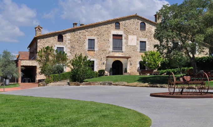 Sant Gregori House | LUXURY STONE FARMHOUSE