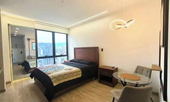 La Carolina Apartment | Luxury Studio in Glamorous Building XOE