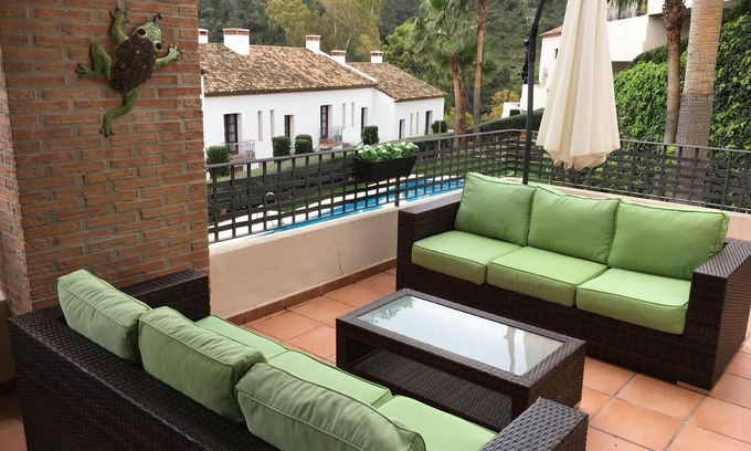 Benahavis Apartment | Luxury two-bed apartment right in Benahavis village