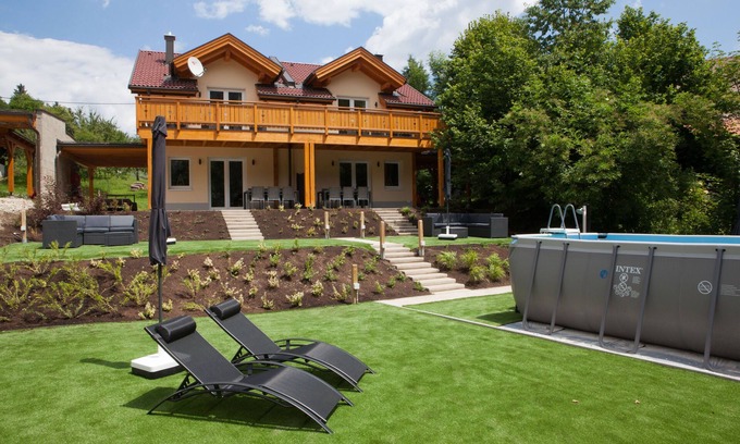Arnoldstein House | Luxury vacation homes with hot tubs, sauna and pool near Italy and Slovenia