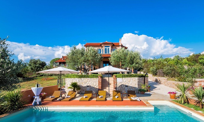 Bilice Villa | Luxury Villa Antoneta with Swimming Pool