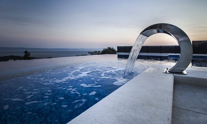 Zelenka Villa | Luxury Villa High Hopes with Pool