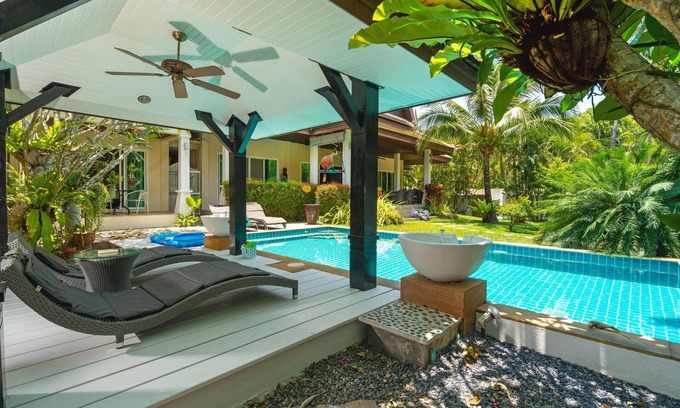 Rawai Villa | LUXURY VILLA LARGE PRIVATE SWIMMING POOL-LARGE GARDEN-3CH-6/7P