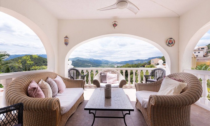 Real de Gandia Villa | Luxury villa of 300 m2 with solar heated pool and scenic views for 15 persons