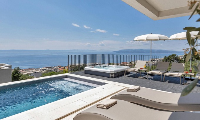 Zelenka Villa | Luxury Villa Reina, Pool, Sauna, Whirlpool