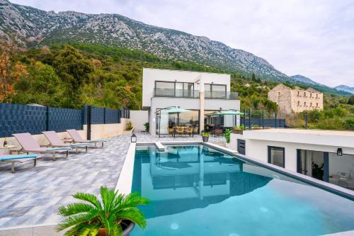 Kula Norinska Villa | Luxury Villa San Rocco
