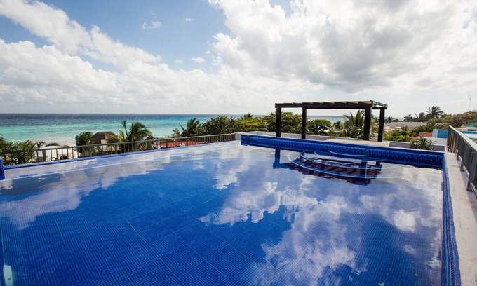 Playacar Fase I Villa | Luxury Villa Steps to Beach, 5th Ave & Concierge Avail! Beach access 70 meters!
