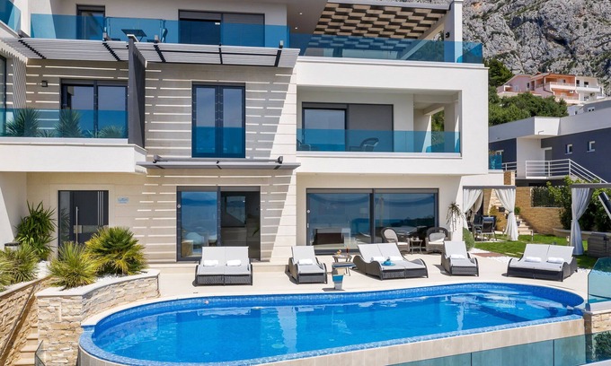 Moca Villa | Luxury Villa Vision with Pool