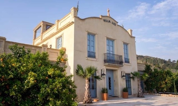 Corbera House | Luxury villa with pool, close to beaches, golf courses, cultural visits.