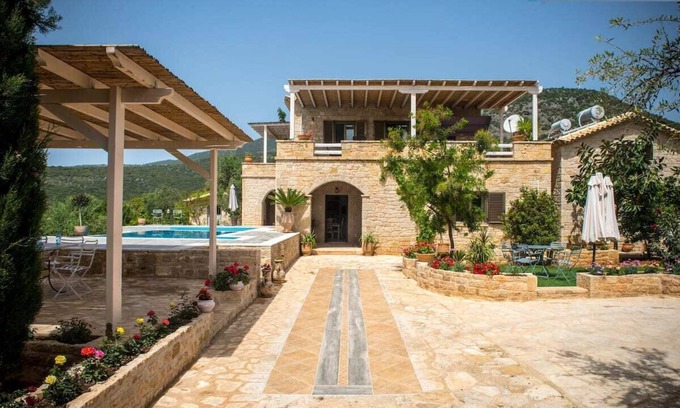 Kardamyli Villa | Luxury Villa with Infinity Pool and best views on the Mani Peninsula.