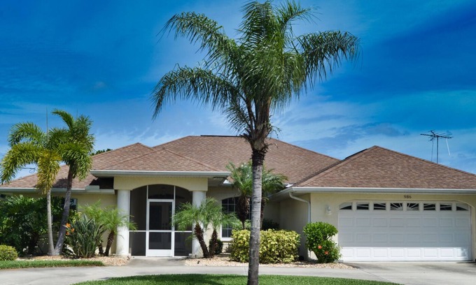 White Marsh Villa | Luxury Villa with Private Pool and Stunning Views