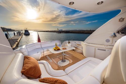 Gibraltar Boat Rental | Luxury Yacht Hotel