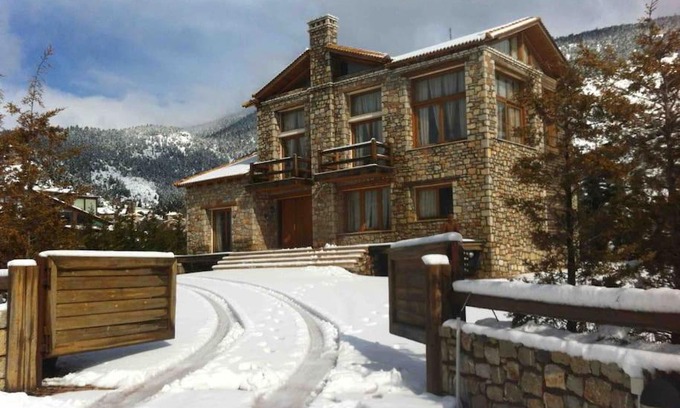 Arachova Villa | LV-Livadi Villa
