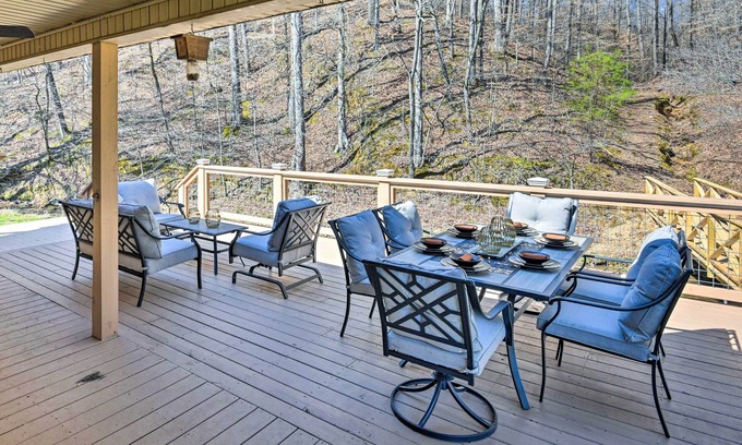 Hickman House | Lyles Peaceful Creekside Home: Hot Tub & Fire Pit
