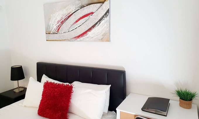West Perth Apartment | M5 Studio Apartment on Malcolm Street