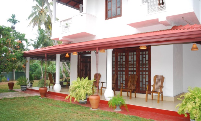 Weligama Villa | Maali,s Residence . Peaceful coastal Village in Midigama - Galle