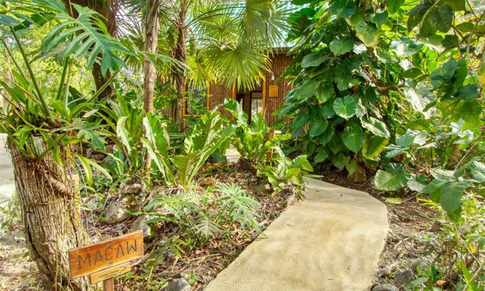 San Antonio Resort | Macaw Family Cabana at Mariposa Gold Standard Certified