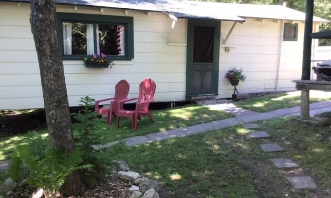 Cedarville Cabin | Mackinac Cabin - Les Cheneaux Landing