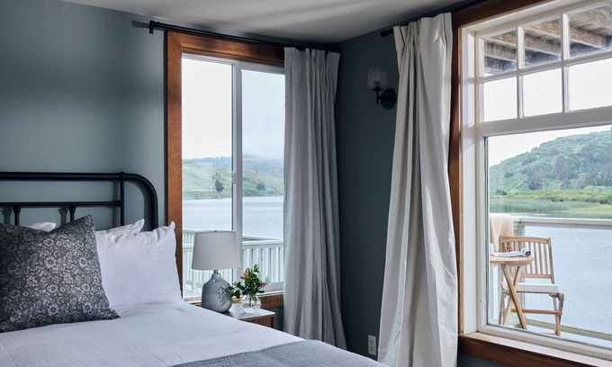 Jenner Hotel | Madeira House