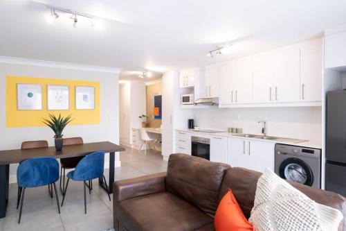 Observatory Apartment | Madison Modern Oasis