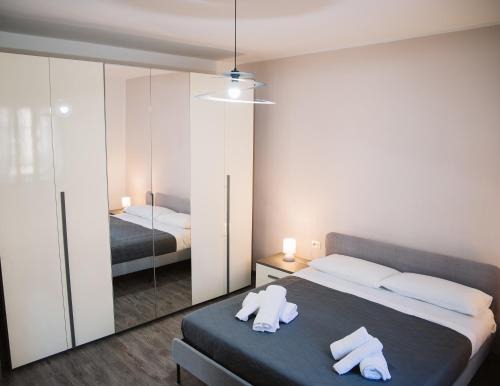 Bollate Apartment | Madonnina House - Bilocale con Parcheggio vicino Rho Fiera