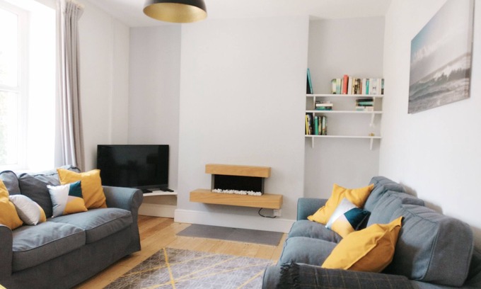 Cardigan House | Maenayron, your home from home in the heart of Cardigan