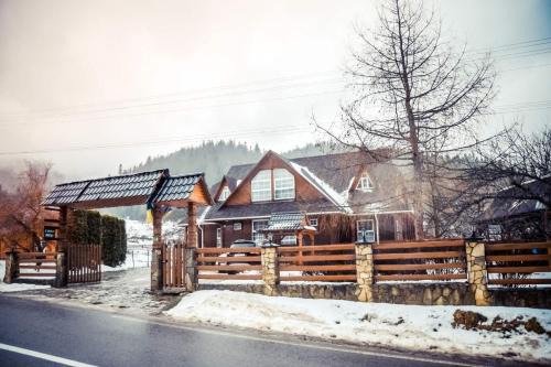 Tatariv House | Maghura Gostinnii Dvir