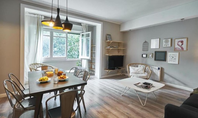 La Nova Esquerra de l'Eixample Apartment | Magnificent 4 bedroom apartment in Eixample