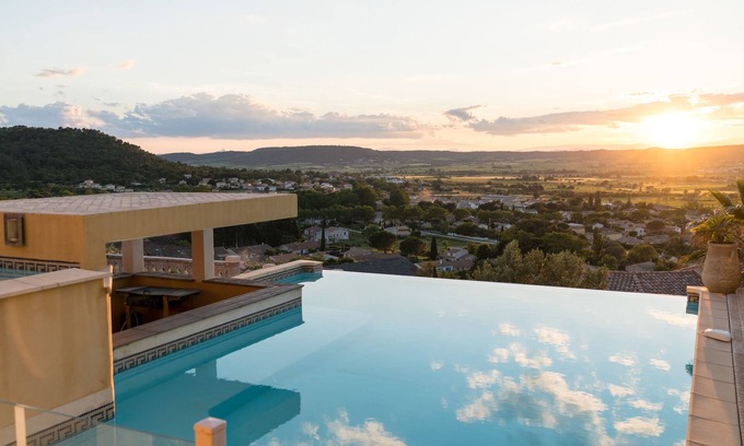 Langlade Apartment | Magnificent Gite with dominant view swimming pool and jacuzzi (L'Olivier)