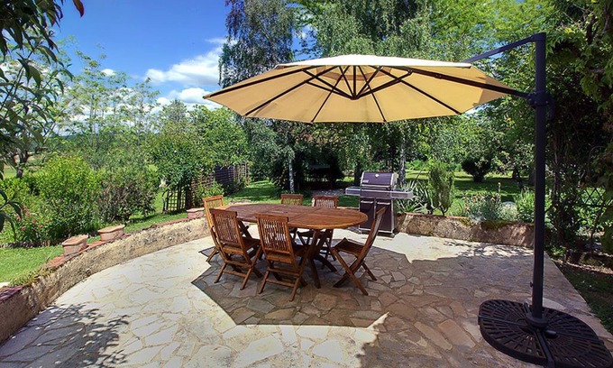 Meyrals Villa | Magnificent Independent Villa100 m2 Hot tub Heated pool Gym Gardens, Dordogne