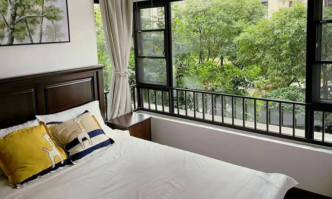 Liangqing District Condo | Magnificent NEW 4 bedroom condo in beautiful, safe gated community