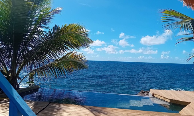 Point Blanche Apartment | Magnificent one-bedroom apartment - 80m2, private pool Terrasse, deck on Océan