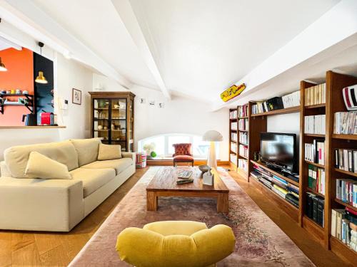 Bordeaux Golden Triangle Apartment | Magnifique Appartement Climatise avec Parking - Allee de Tourny
