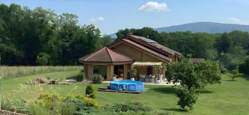 Peyrieu Villa | Magnifique Chalet avec piscine et salle de sport